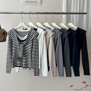 Áo len nữ màu sắc chính tả Hàn Quốc phong cách mới + Khăn Choàng mùa thu mùa đông tất cả các trận đấu Đan Áo nữ giản dị cổ điển áo 2 mảnh Bộ - Product Image 5