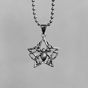 Collar de cadena de cuentas de acero inoxidable con colgante de estrella y araña de Halloween a la moda - Product Image 2