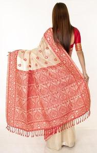 Sari de festival haut de gamme avec broderie exquise en fil d'or, tenue traditionnelle indienne élégante pour les mariages et les grandes occasions - Product Image 2