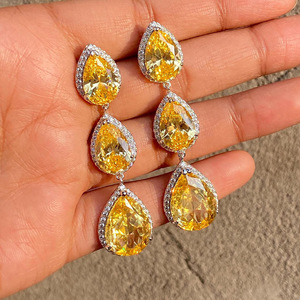 Orecchini Pendenti a Goccia con Zircone Giallo per Donne, Gioielli Scintillanti per Matrimoni ed Eventi Serali - Product Image 1