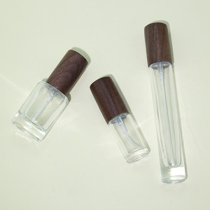 Rỗng 3Ml 5Ml 10Ml 15Ml 20Ml 30 <span class=keywords><strong>Ml</strong></span> Thủy Tinh Parfum Chai Nước Hoa Sang Trọng Phun Chai Với Xi Lanh Màu Đen Óc Chó Nắp Bằng Gỗ - Product Image 6