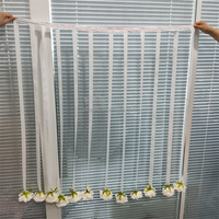 Panneau de fond floral suspendu ZKAI pour plafond, roses rouges, longue guirlande de fleurs artificielles pour mariage