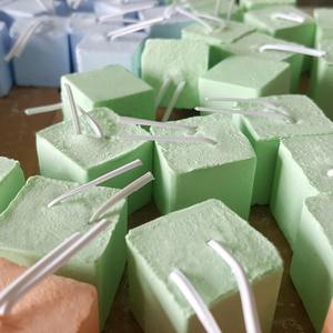 Juguete Masticable de Piedra de Calcio Natural Ecológico para Aves, Jirafas y Hámsteres - Birdstory Pet - Product Image 2