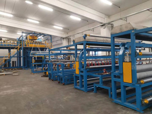 Extrudeuse monovis PLC haute rigidité et économe en énergie PP PE 700 kg/h pour la production de géogrés pour filets de drainage en plastique - Product Image 3