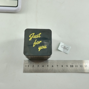 Scatola di forniture per le vacanze di Natale con il dito medio saluto figurina divertente - Product Image 4