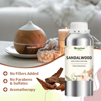 Huiles essentielles organiques de bois de santal naturel de qualité supérieure pour l'aromathérapie et la fabrication de parfums