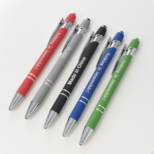 Stylo à bille stylet en caoutchouc souple avec logo personnalisé Conception promotionnelle en métal pour les médecins et les infirmières - Product Image 3