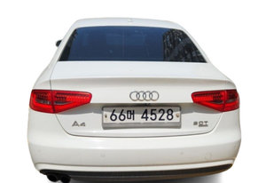 Audi A4 2.0 TFSI Quattro, Auto Usado, Exportador Coreano Profesional, Pedido Flexible de 300 a 500 Unidades, Sedán, Opciones con Volante a la Derecha (RHD) y a la Izquierda (LHD), Global - Product Image 6