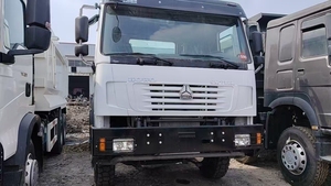 Camión SINO de Alta Calidad, Camión H0WO 6x4 de 10 Ruedas y 371hp, Camiones Tractores, Camión de Transporte, en Venta - Product Image 3