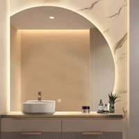 Miroir LED intelligent moderne en forme de demi-lune avec interrupteur tactile, classé IP65, haut-parleur Bluetooth pour salon et salle de séjour