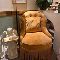 Fauteuil simple en tissu lin mélangé de style vintage français, idéal pour petit appartement, salon, chambre et maison d'hôtes