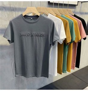เสื้อยืดคอตตอนพีมาหนาแบบกำหนดเองขายส่ง พิมพ์ลายโลโก้แบบนูน เสื้อยืดพิมพ์ลาย 3 มิติ เสื้อยืดผู้ชาย 100% คอตตอน เสื้อยืดคุณภาพสูงแบบนูน - Product Image 3