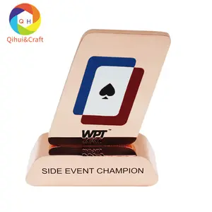 Trophée de tournoi de poker en bronze argent or de haute qualité conçu par le fabricant trophée en métal avec logo gravé personnalisé