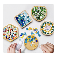 Vente en gros de carreaux de mosaïque en verre pour bricolage Kits de couleurs mélangées Dessous de verre en bois pour adultes Décoration intérieure créative pour bricolage