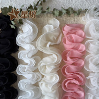 Dentelle en mousseline de soie perlée OEM avec volants et appliques florales 3D pour robe de mariée et robe de soirée