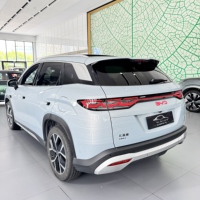 Подержанный BYD Song L DM-i 2025 года, запас хода 160 км (CLTC), подзаряжаемый гибридный внедорожник, стиль фастбэк, 5-местный, практичный городской электромобиль на новой энергии