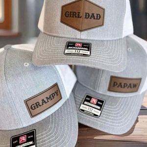 Gorra Trucker Negra Lisa de Alta Calidad con Logo Personalizado Estilo Richardson 112 - Product Image 5