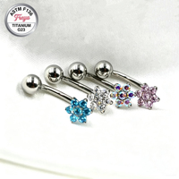 Feiner 16G ASTM F136 Titan CZ Zirkon Blumen-Bauchnabelpiercing G23 Gebogener Stab Rewind Nabelpiercing Körperschmuck