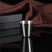 Ensemble de verres à boire réutilisables en acier inoxydable de 1 oz, compacts, pour le vin, la bière, le camping, les voyages et les activités de plein air