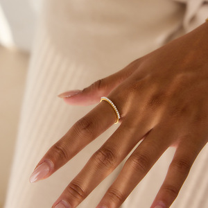 Anillo de Perlas con Baño de Oro de 18K, Acero Inoxidable, Engaste de Canal, Diseño Geométrico, Unisex, Uso Diario, JDR0310002-7 - Product Image 3