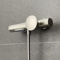 Ensemble de douche mural moderne et simple en laiton, mitigeur monocommande haute pression avec cartouche céramique, effet pluie et cascade, pour appartement