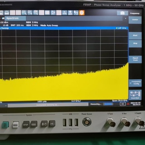 เครื่องวิเคราะห์สัญญาณรบกวนเฟส Rohde and Schwarz FSWP50 เครื่องทดสอบ VCO 1 MHz ถึง 50 GHz ผลิตในเยอรมนี ผ่านการทดสอบในสภาพการทำงาน - Product Image 4