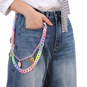 Chaîne de taille double couche en acrylique avec pendentif fraise coloré, chaîne de corps tendance hip-hop pour usage quotidien - Product Image 1