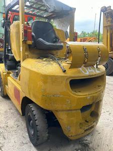 Safety Optimized Komatsu FD50 5 Ton Forklift Stable Lifting for Heavy Goods - Product Image 5