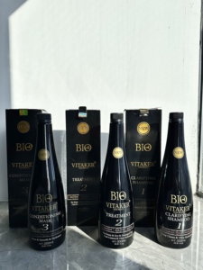 Vitaker Professional Salon Tratamiento del cabello Crema reparadora para alisar el cabello rizado Queratina suave - Product Image 3