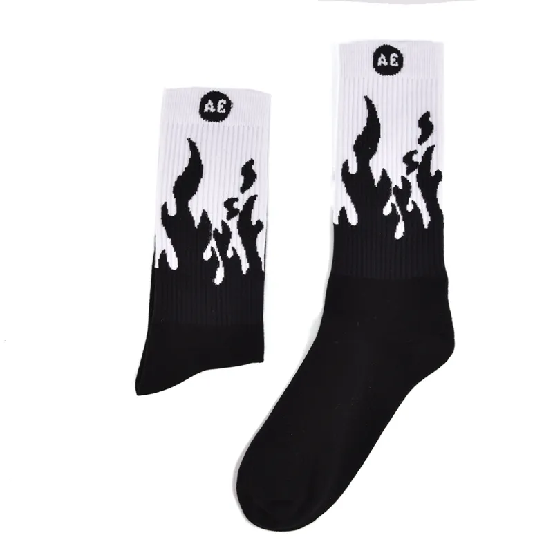 Дизайнерские знаменитые бренды, оптовая продажа мужских черных мужских носков с индивидуальным логотипом
