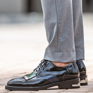 Scarpe Eleganti Casual con Lacci VALENTINA, Punta Affusolata e Nappe, Resistenti all'Usura, in Pelle, Tendenza Primavera-Estate-Inverno 2024 - Product Image 5