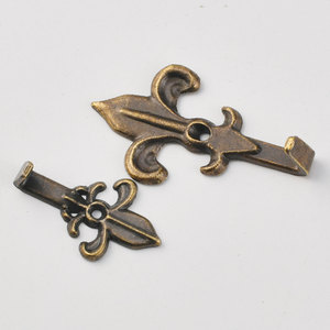 Antique Bronze <b>Single</b> Wall <b>Hook</b> Cast Iron Fleur De Lis Design For <b>Coat</b> And Cap Storage Behind Doors Or On Walls - Product Image 1