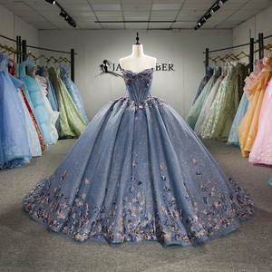 Robes de Quinceañera bleu poussière Dy6944, robe de bal sans bretelles richement perlée, robe de bal scintillante à fleurs 3D, Jancember - Product Image 3