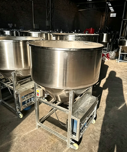 Mélangeur d'aliments en acier inoxydable avec moteur de 3 kW, machine à mélanger les poudres de céréales sèches et humides pour l'élevage de porcs, de bovins et de volailles - Product Image 6