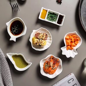 Plat à trempette en céramique blanche, compatible micro-ondes, style minimaliste, idéal pour le vinaigre, les sauces, les collations et les plats froids ou chauds. - Product Image 6