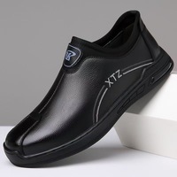Chaussures en cuir décontractées pour hommes Édition printemps Chaussures pour hommes Cuir souple Semelle souple Chaussures de papa Tendance de la mode Polyvalent Vêtements formels
