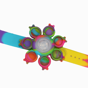 Offre Spéciale bracelets <span class=keywords><strong>anti</strong></span>-stress Led en silicone illuminent les jouets de poulpe pop push pop fidget spinner bracelets avec led pour les enfants - Product Image 6