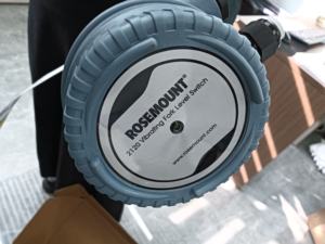 100% nuovo marchio originale Emerson Rosemounte serie 2120 interruttore di livello del liquido con forcella vibrante - Product Image 4