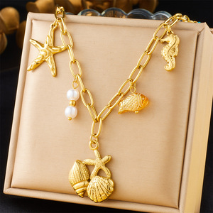 Elegante Cadena Larga para Suéter con Corazón en Espiral y Mariposa de Cristal, Chapada en Oro y Acero Inoxidable, para Uso Diario y de Fiesta - Product Image 4