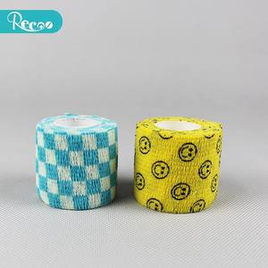 <span class=keywords><strong>Fournisseur</strong></span> chinois de consommables médicaux certifié CE, bandage élastique cohésif imprimé multicolore en non-tissé 95% + 5% Spandex pour le sport - Product Image 2