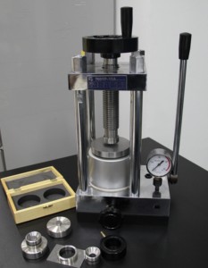 Spectromètre FTIR Wqf-530a, plage de longueur d'onde 7800-3500 cm-1, résolution 0,85 cm-1, précision 0,01 cm-1, Ethernet, Wifi, garantie 1 an, US - Product Image 4