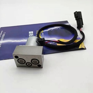 คุณภาพสูง PC200-7 PC220-7 PC200-8 PC240-8 ไฮดรอลิกปั๊มหลักโซลินอยด์วาล์ว 702-21-56800 - Product Image 1