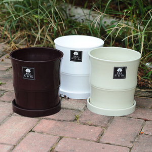 Pot de fleurs en résine en forme de bambou avec plateau, pour usage intérieur et extérieur, options de couleurs beige, marron, blanc - Product Image 1
