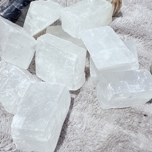 Pierre de sélénite brute en gros, cristal de quartz naturel, minéral brut, spécimen pour la décoration de la maison, la guérison par le reiki et les cadeaux - Product Image 4