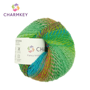 Fil à chaussettes en <span class=keywords><strong>laine</strong></span> superwash 80% et nylon 20% à 4 brins, teint en filature - Haute qualité pour des chaussettes durables, tricot et couture - Product Image 5