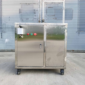 Nueva máquina peladora de plátanos de acero inoxidable Eliminación de piel de plátano verde con componente de núcleo de motor eficiente - Product Image 1