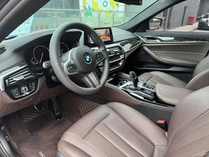 Voiture d'<span class=keywords><strong>occasion</strong></span> très demandée : BMW Série 5 525Li M Sport Package 2019, berline d'<span class=keywords><strong>occasion</strong></span>, conduite à gauche, automatique, luxe, 184 ch, excellent état - Product Image 3