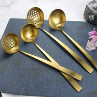 Ensemble de louches à soupe et cuillères ajourées en acier inoxydable 304 doré satiné mat, à long manche, pour buffet, hôtel, restaurant, vente en gros
