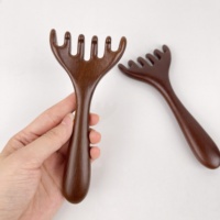 Brosse à cheveux classique en bois de santal à six griffes – Artisanat portable en bois pour le coiffage à domicile et en salon