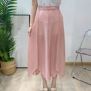 กระโปรงพลีททรงเอ midi สำหรับผู้หญิง ฤดูร้อน 2025 ผ้าโพลีเอสเตอร์ 100% เป็นมิตรกับสิ่งแวดล้อม ระบายอากาศได้ดี ดีไซน์หรูหรา เอวธรรมชาติ มีจำหน่ายแล้ว - Product Image 1